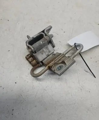 Volkswagen Golf IV Front door lower hinge 