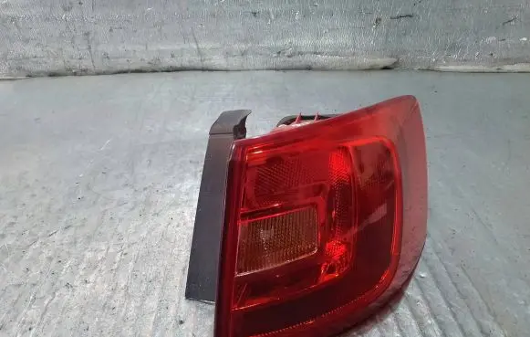 Volkswagen Jetta VI Rear/tail lights
