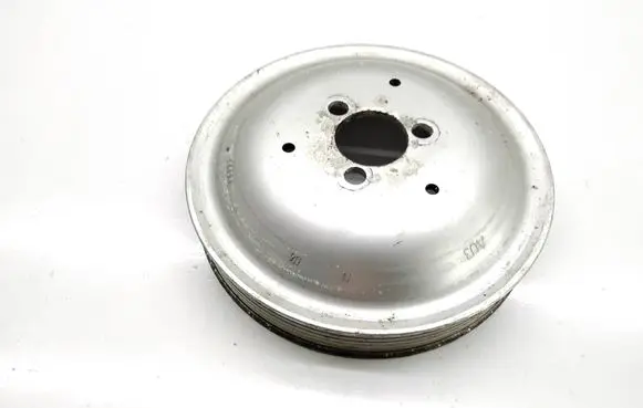 Audi A6 S6 C6 4F Water pump pulley 06E121031