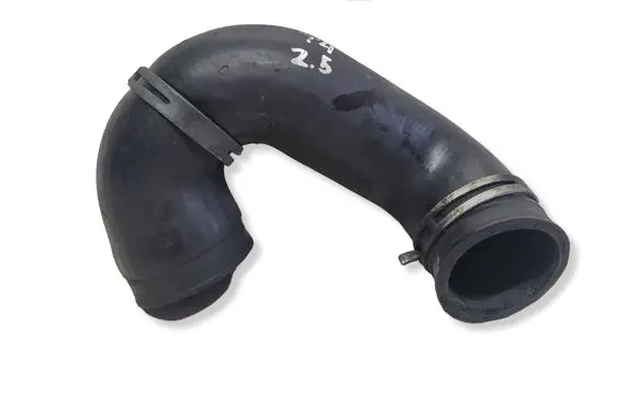 Volkswagen Transporter - Caravelle T4 Intercooler hose/pipe 701145832