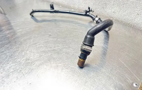 Opel Vectra C Breather/breather pipe/hose 55192365