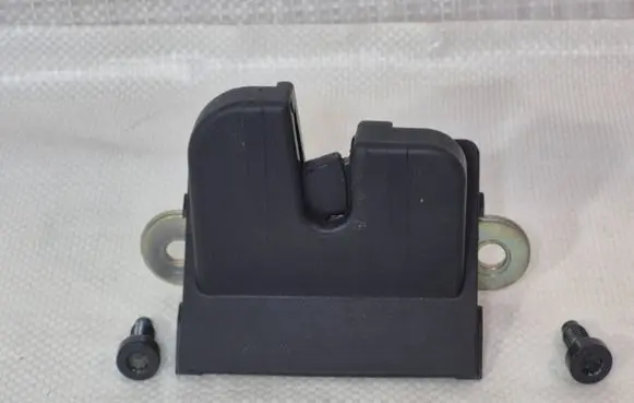 Seat Ibiza IV (6J,6P) Tailgate/trunk/boot lock/catch/latch 6J4827505B