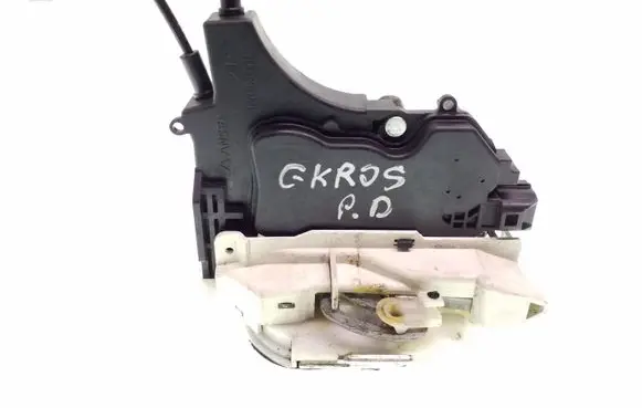 Citroen C-Crosser Front door lock