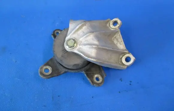 Honda Accord Engine mount vacuum valve 