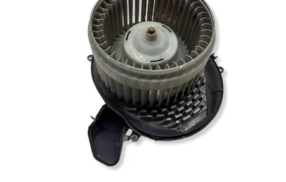 Volvo XC90 Heater fan/blower LHD28417