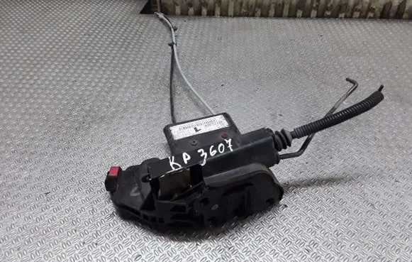KIA Sportage Front door lock 813101F010