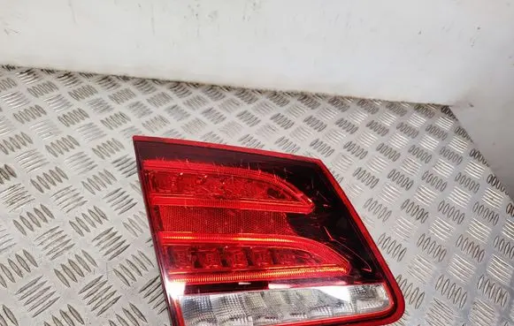 Mercedes-Benz E W212 Tailgate rear/tail lights A2129061903