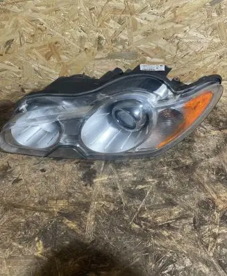 Jaguar XF X250 Headlight/headlamp 8X2313W030AC 1LL23804411