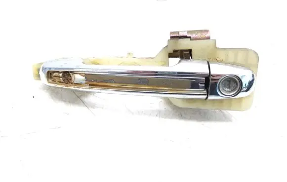 Hyundai Sonata Front door exterior handle