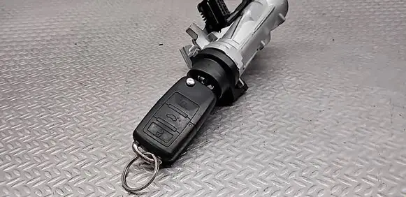 Volkswagen Golf V Ignition lock 1K0905851B