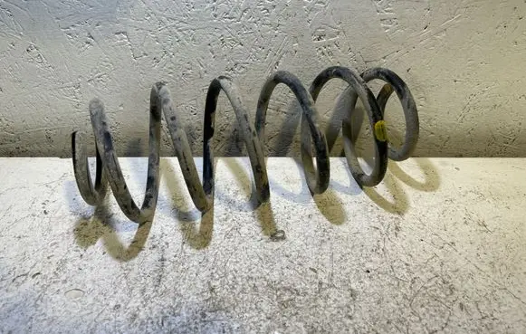 Toyota Yaris Rear coil spring