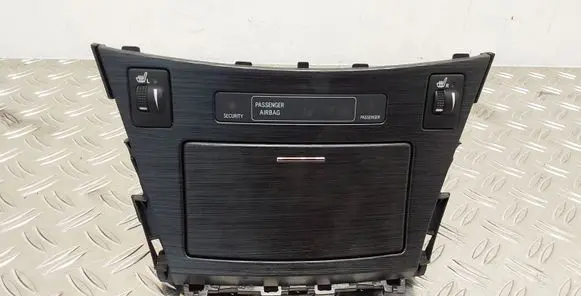 Toyota Avensis T270 Car ashtray 5880405040 5880405050