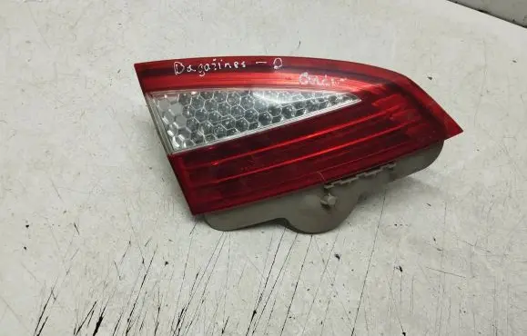Ford Mondeo MK IV Tailgate rear/tail lights 7s7113a602