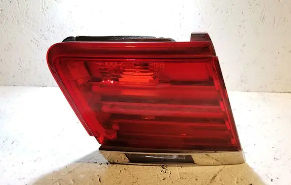 BMW 7 F01 F02 F03 F04 Tailgate rear/tail lights 7182205