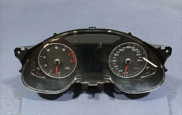 Audi A4 S4 B8 8K Speedometer (instrument cluster) 8K0920901E