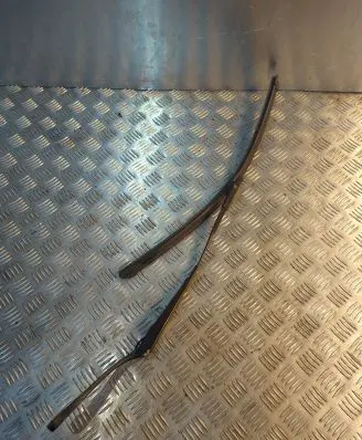 Mercedes-Benz C W204 Windshield/front glass wiper blade 3392125811