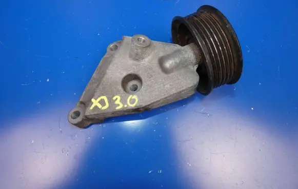 Jaguar XJ X351 Timing belt tensioner pulley 