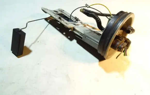 Volkswagen PASSAT B5 Fuel injection high pressure pump 3B0919050