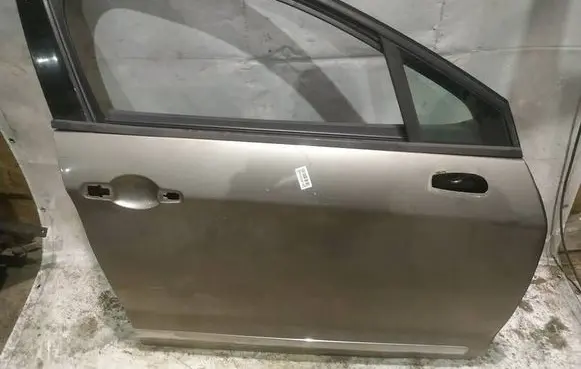Citroen C5 Front door RUDOS