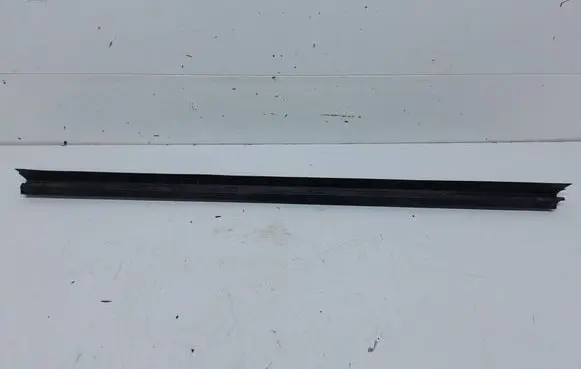 Ford Galaxy Rubber seal front door window/glass 6M21U20570