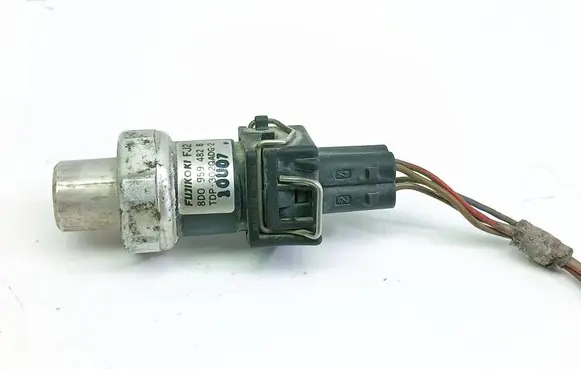 Audi A4 S4 B5 8D Air conditioning (A/C) pressure sensor 8D0959482B