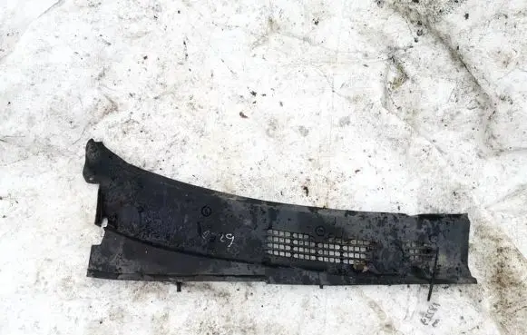 Peugeot Partner Wiper trim 9642405777