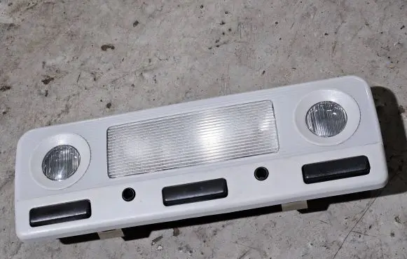 BMW 7 E38 Front seat light 8369511