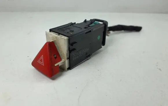 Volkswagen PASSAT B6 Hazard light switch 3C0953509A