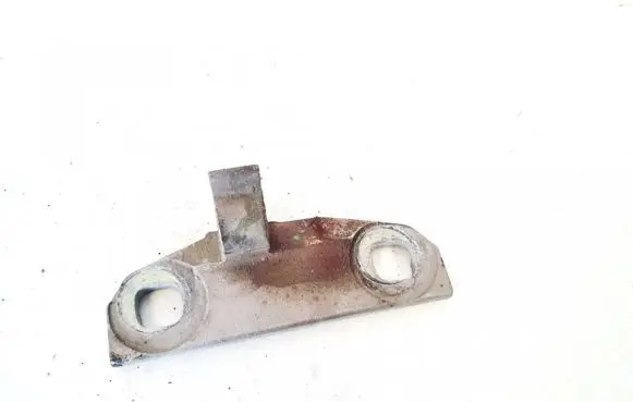 Volvo V70 Front door upper hinge