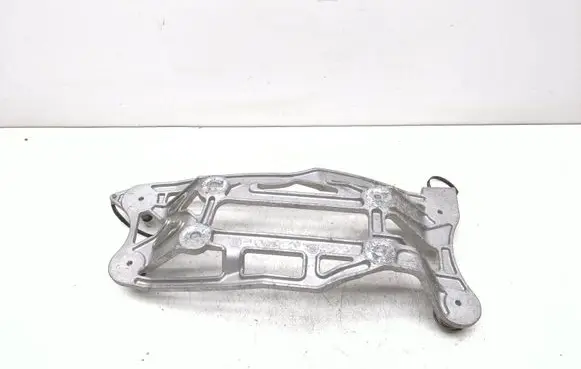 Polestar 2 A/C compressor mount bracket 32352687