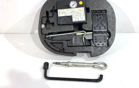 Citroen C4 Grand Picasso Other interior part 9681017380