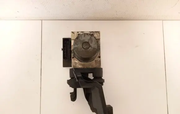 Mercedes-Benz E W212 ABS Pump A2124313512