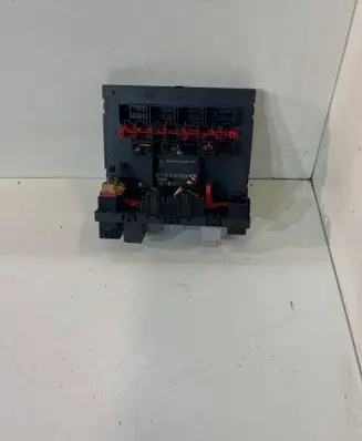 Volkswagen Golf V Comfort/convenience module 1K0937049K H30S0701 F005V00456