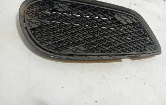 Mercedes-Benz E W212 Front bumper lower grill A2128852723