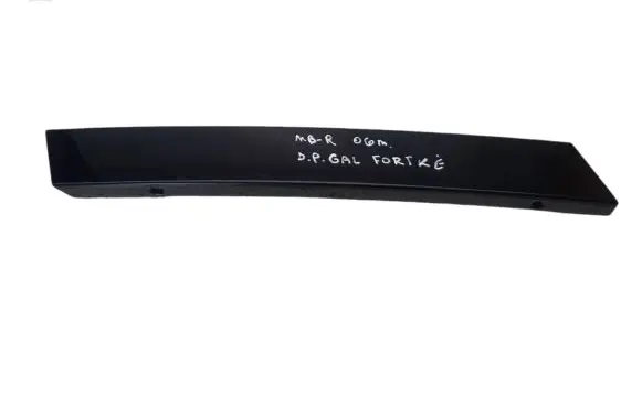 Mercedes-Benz R W251 Rear side glass trim 