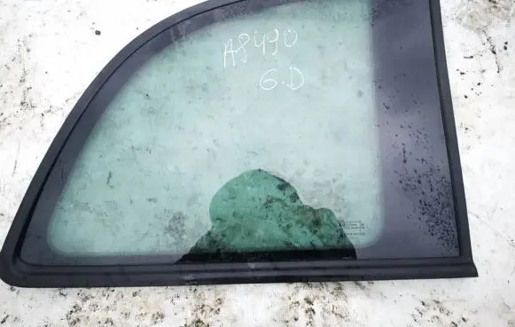 Opel Zafira A Rear side window