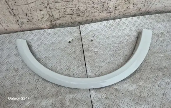 Front arch trim