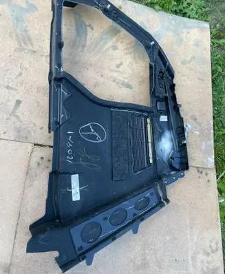 Trunk/boot side trim panel