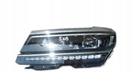 Volkswagen Tiguan Headlight/headlamp LAMPA2377