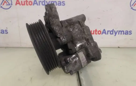 BMW 5 E60 E61 Power steering pump 6779362 32416779362