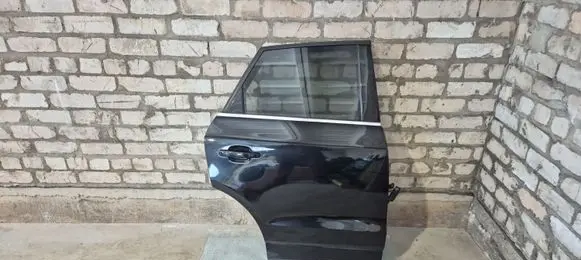 Audi Q3 8U Rear door 8U0833052