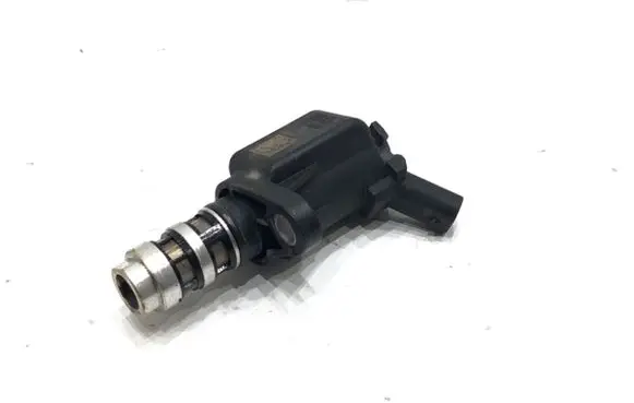 Volkswagen Golf VII Fuel pressure regulator 04E906455S