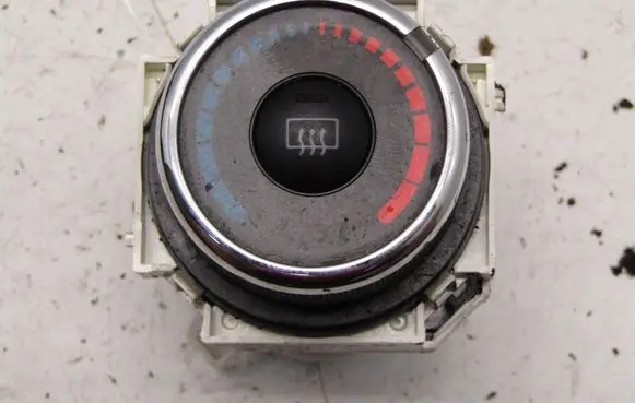 Toyota Yaris Other switches/knobs/shifts 093606