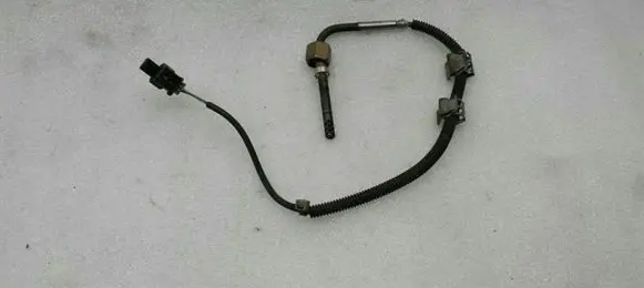 Mercedes-Benz E C207 W207 Exhaust gas temperature sensor A0081532728