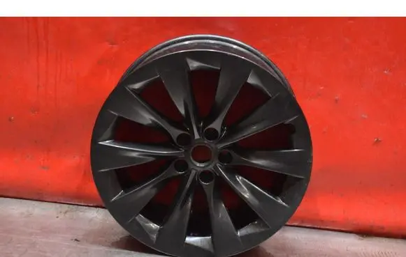 Tesla Model X R18 alloy rim 1027225-00-A