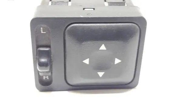 KIA Sportage Wing mirror switch