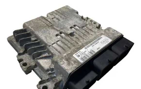 Ford Focus Engine control unit/module BV6112A650NF S180133007