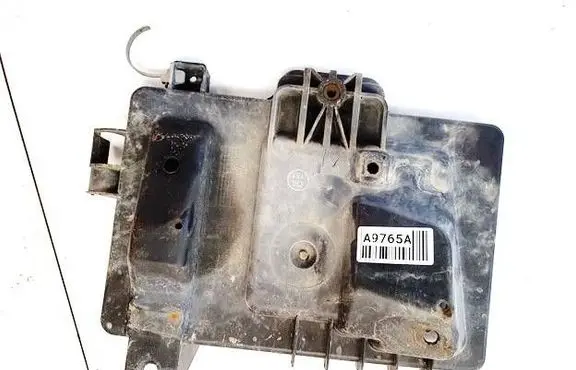 Battery box tray