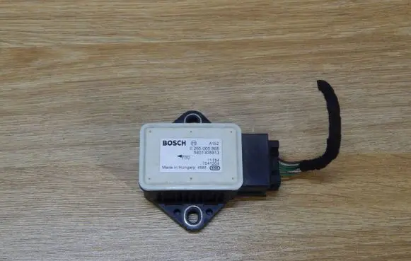 Iveco Daily 4th gen ESP acceleration yaw rate sensor 5801305813 7041204 0265005868