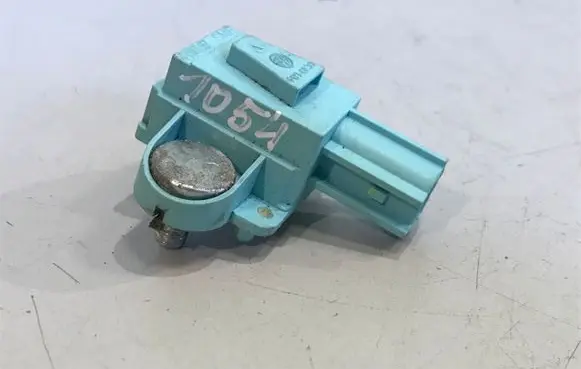 Audi A6 S6 C6 4F Airbag deployment crash/impact sensor 4F0955557